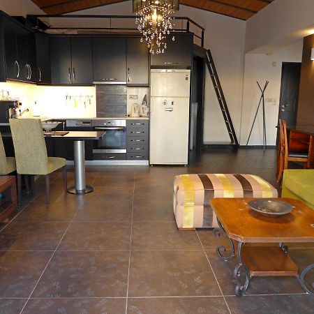 Wide-View & Quiet Apartment Chania La Canea Esterno foto