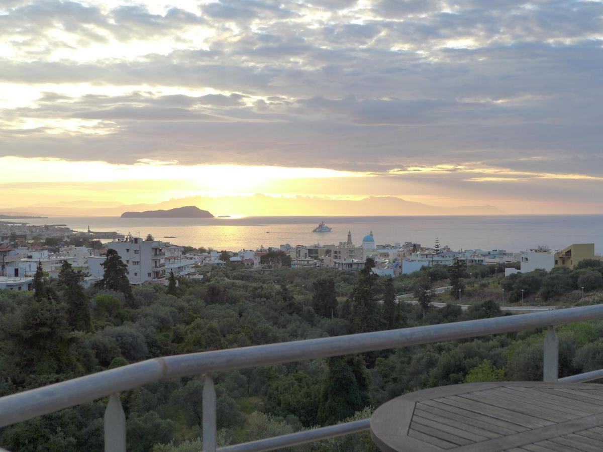 Wide-View & Quiet Apartment Chania La Canea Esterno foto